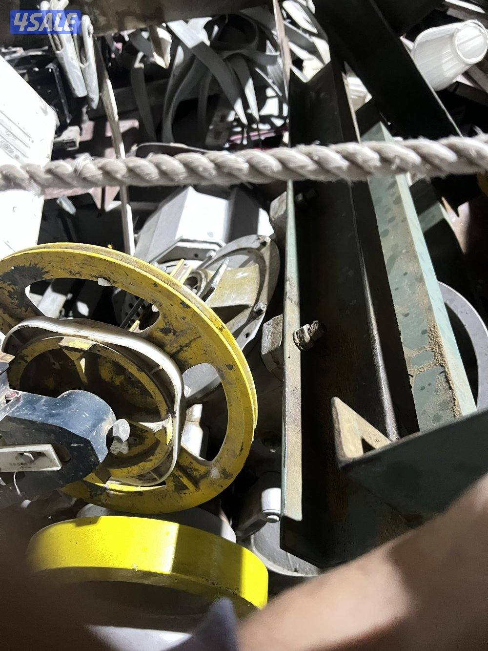 ابو يوسف لشراء جميع أنواع السكراب وقط الاغراض الهالكه الي المحرقه3