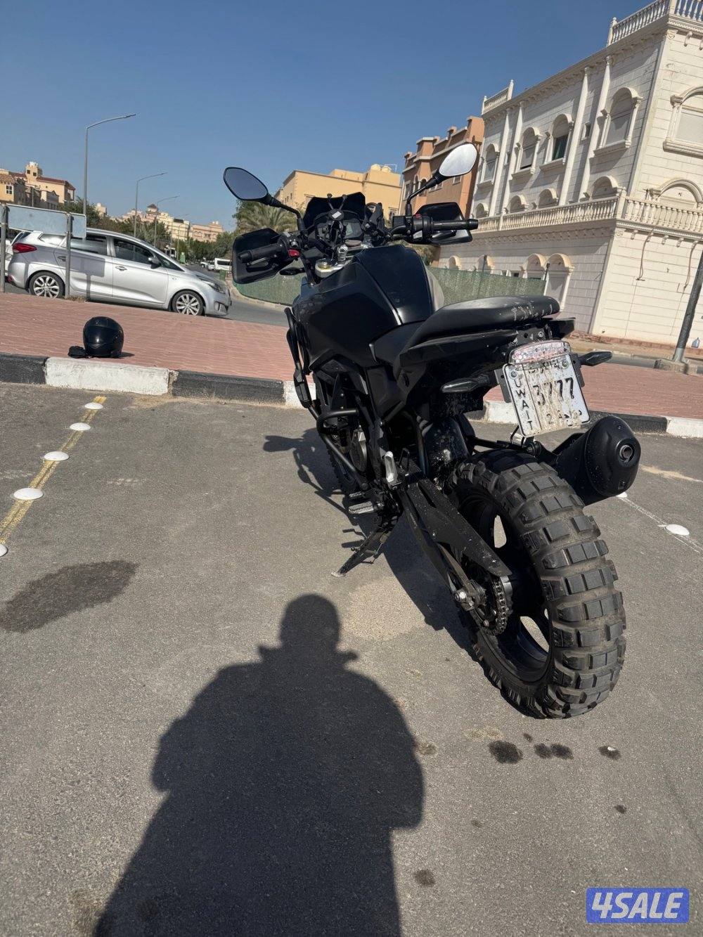 Fully custom bmw g 310gs with very new Mitas dirt tires1