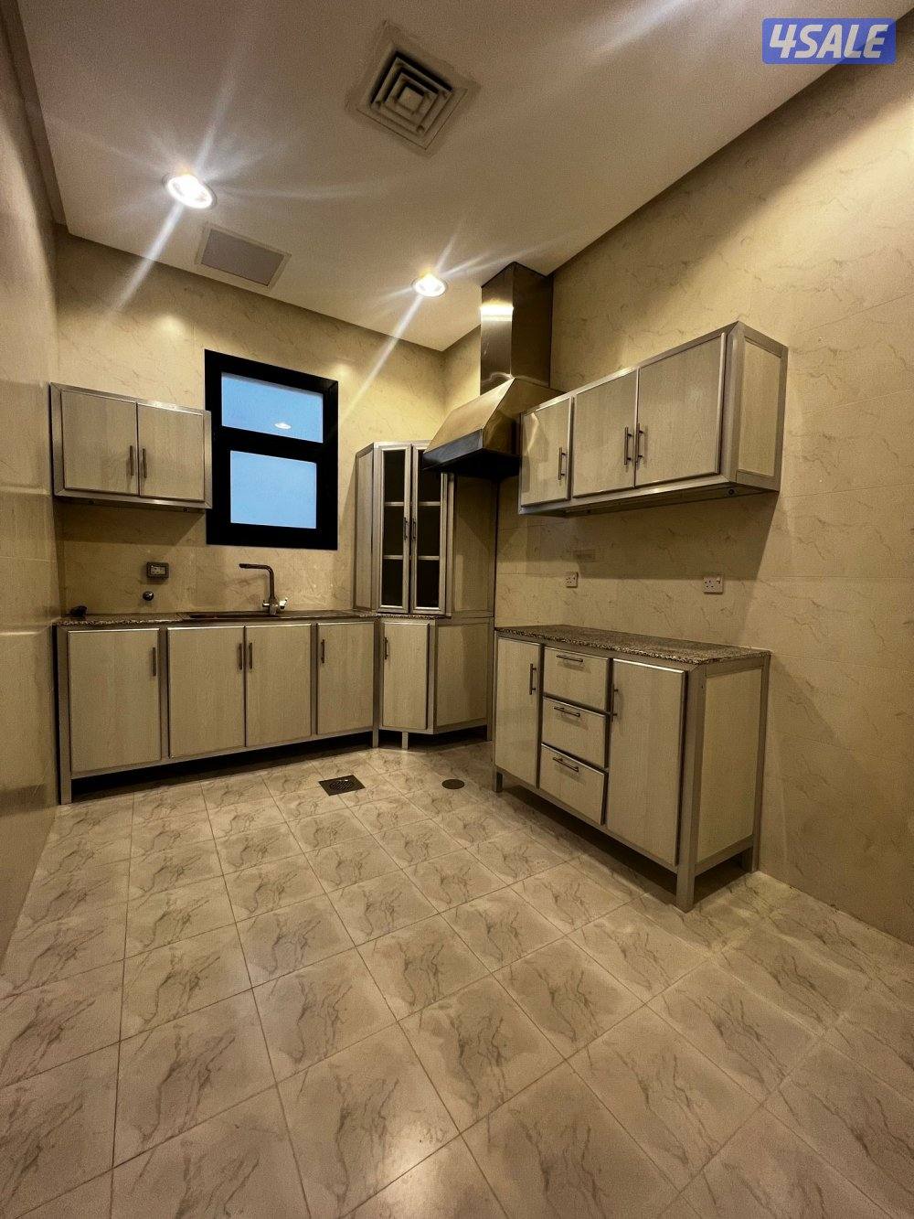 للإيجار شقق غرب وجنوب عبدالله مبارك0