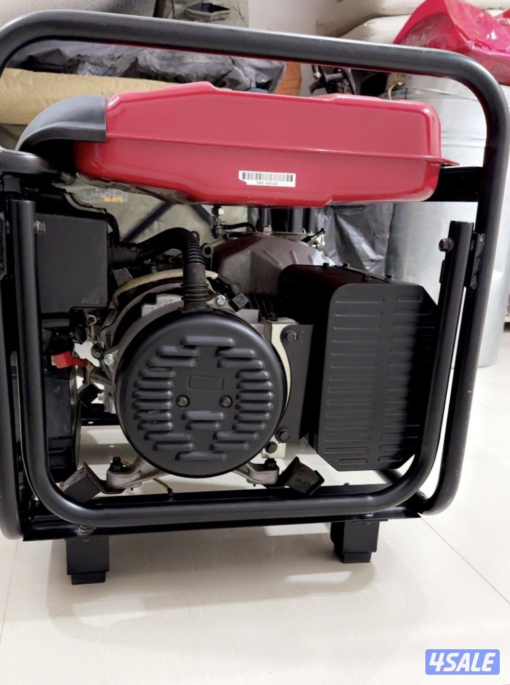 هوندا حجم 6500 سلف وهندل بحالة الشركة تم تشغيلة10 ساعات فقط3