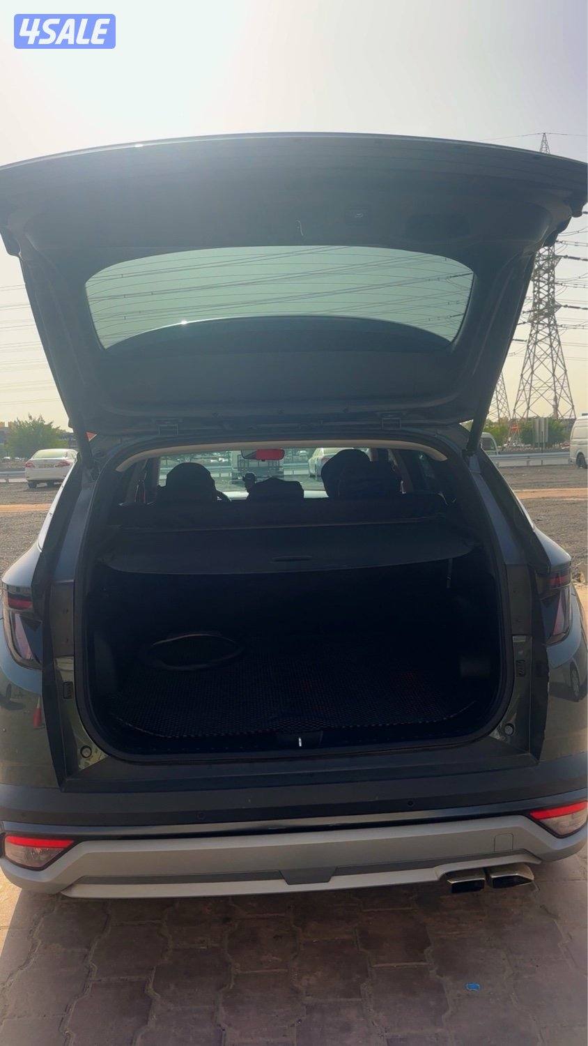 هيونداي توسان 2025 ماشيه 23 الف شبه اصفار انا المالك الاول 1600 تربو4