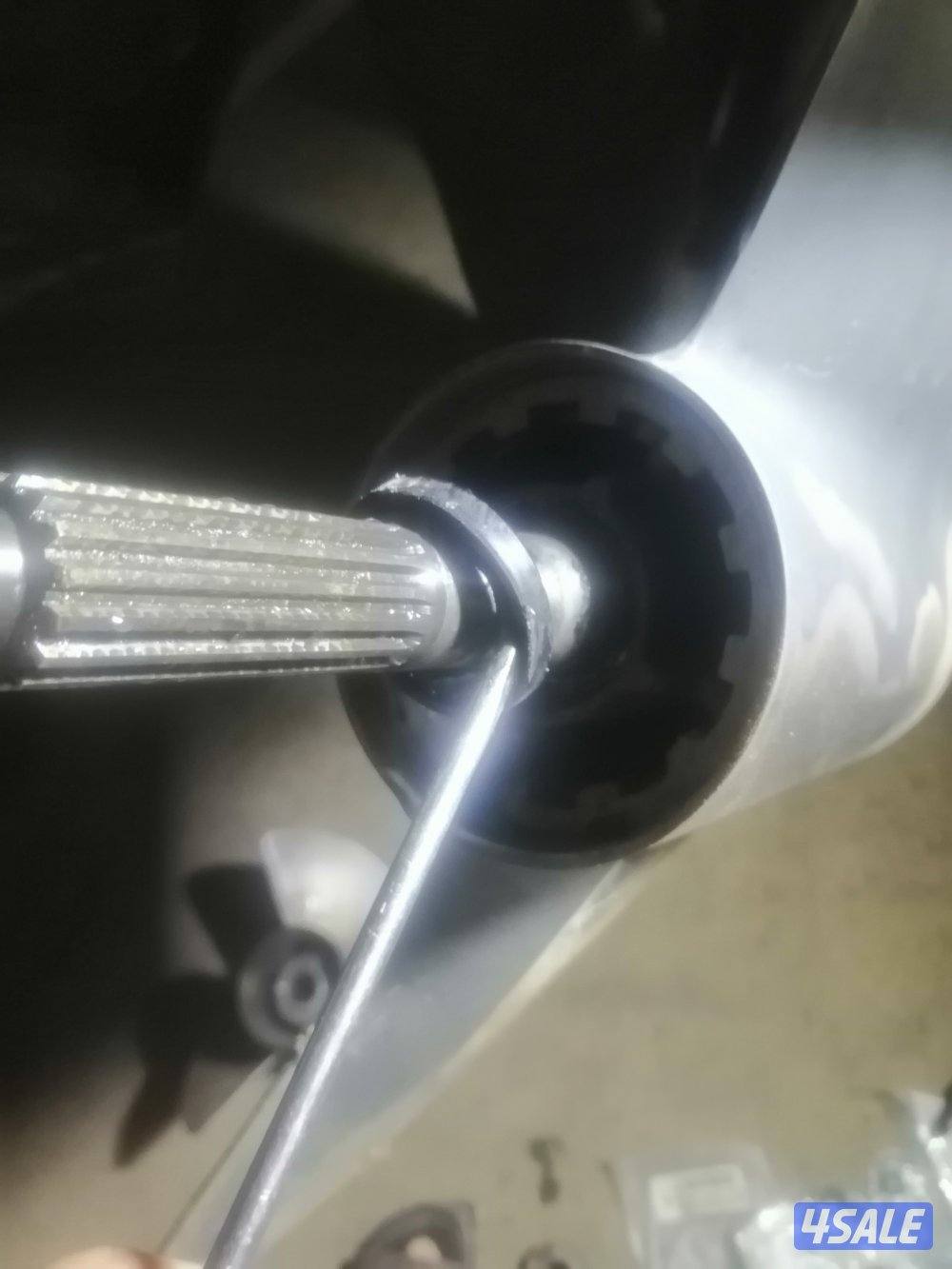 ميكانيكي كهربائي طراد جهاز ais12