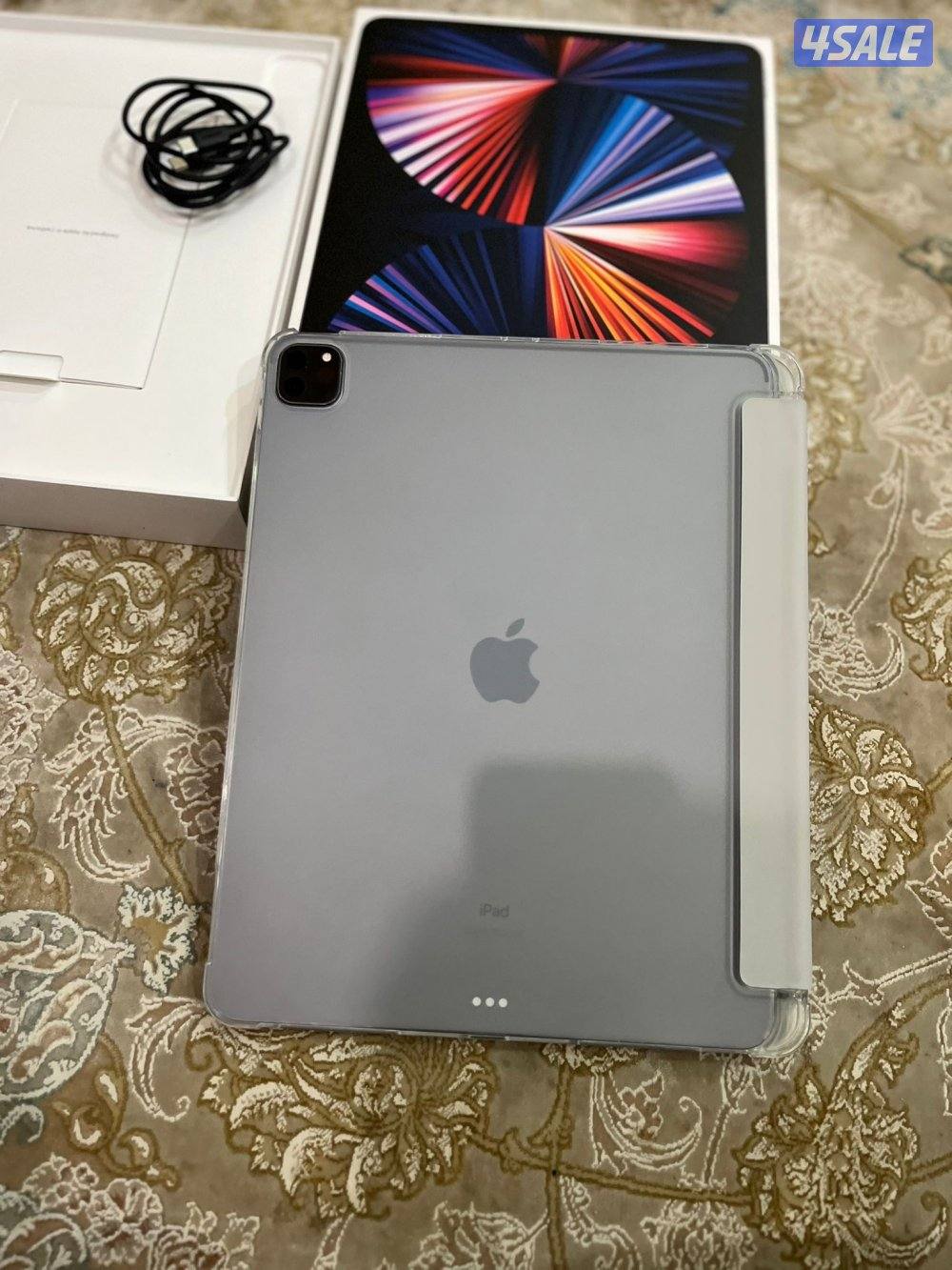 ايباد ابرو12.9قيقا 128 كامل أغراض نضيف حيل ولا ختش مو مبدل شي نضيف1