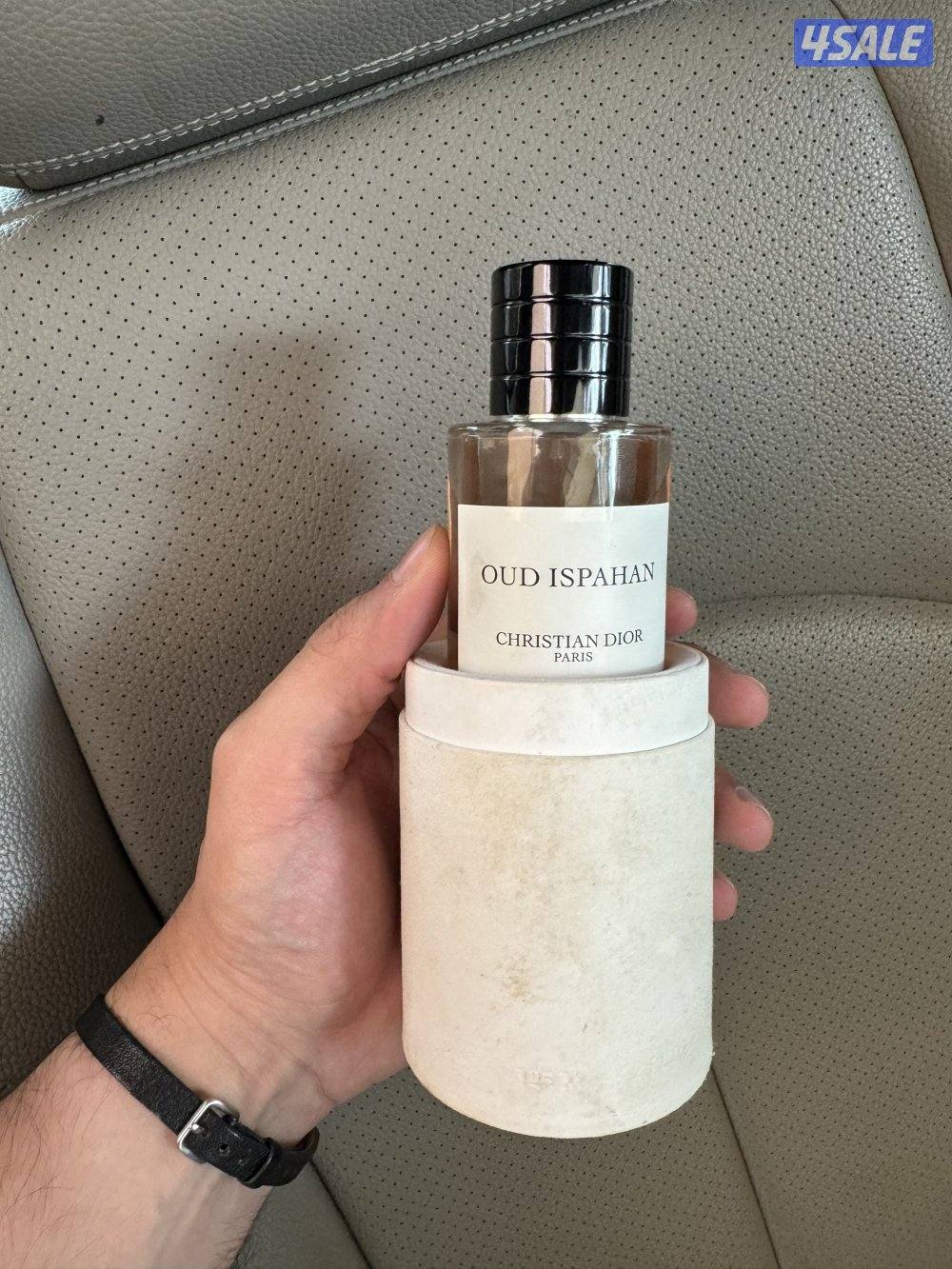 للبيع عطر ديور عود أصفهان1