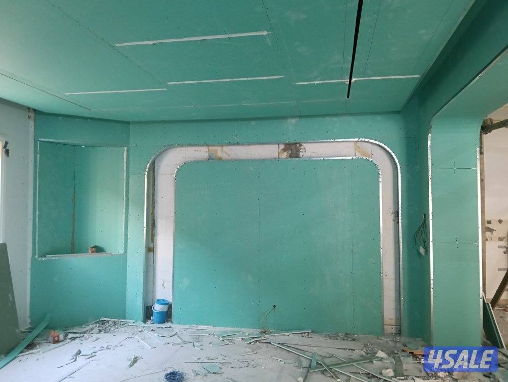 اعمال جبس بورد وديكورات داخلية اسقف معلقه بلاط 60*60بارتيشن12