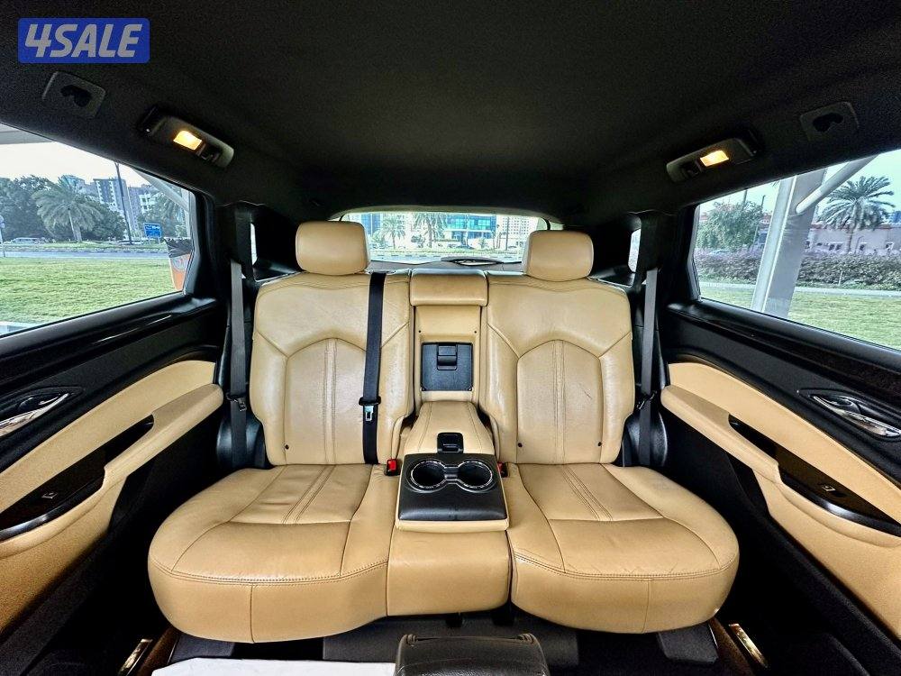 كاديلاك SRX - الموديل:2016 - العداد:13411