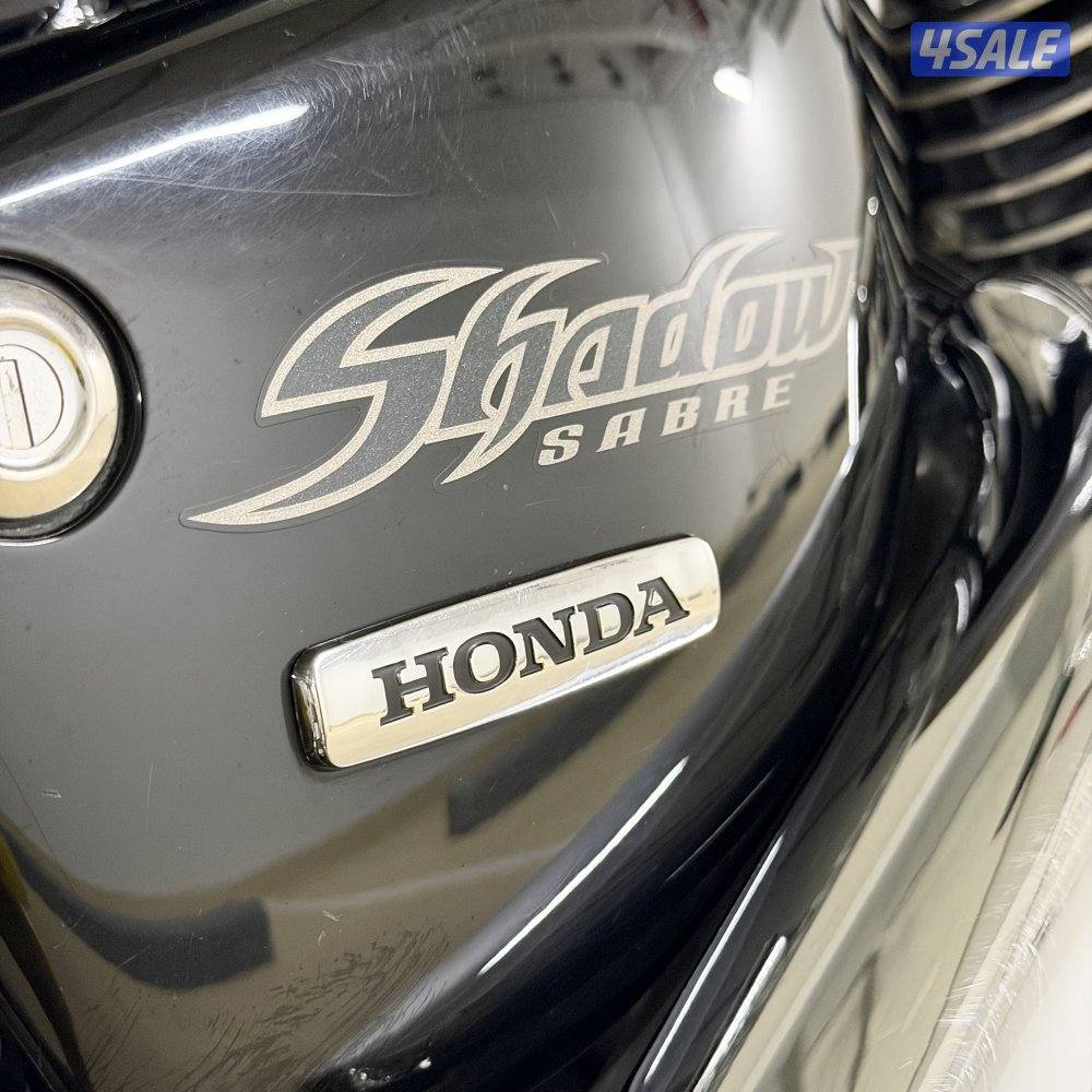 Honda SABRE 1100cc11