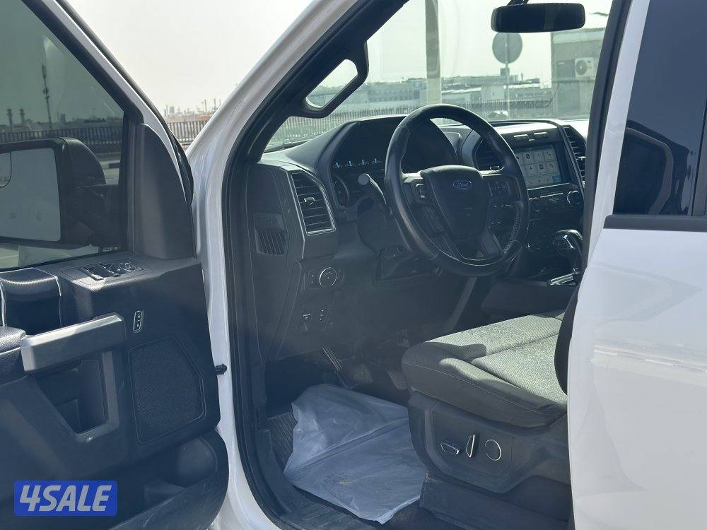 وانيت فورد -1504