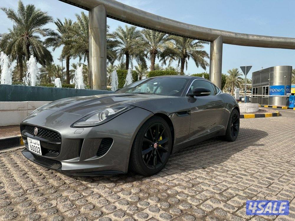 للبيع جاكور F.pace1