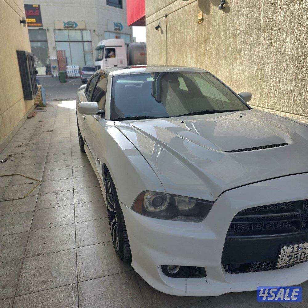 دودج تشارجر 2012 srt82