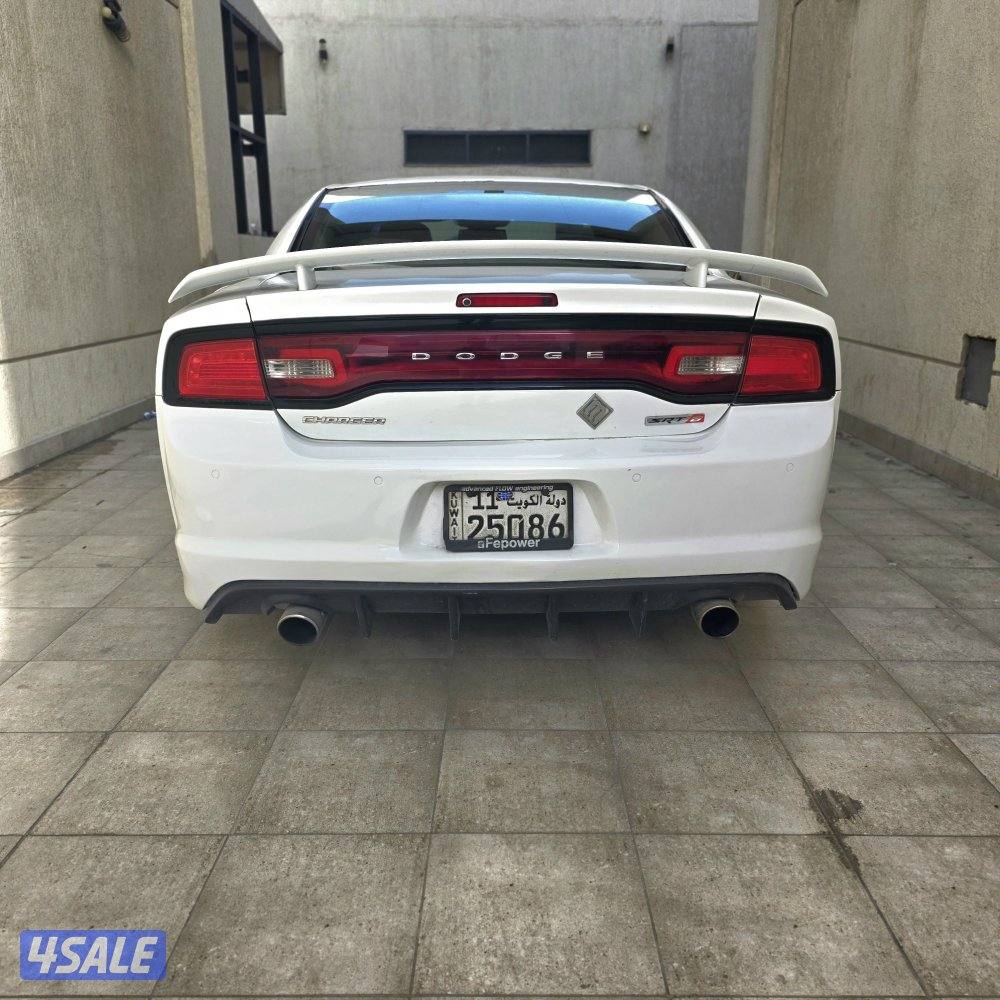 دودج تشارجر 2012 srt84