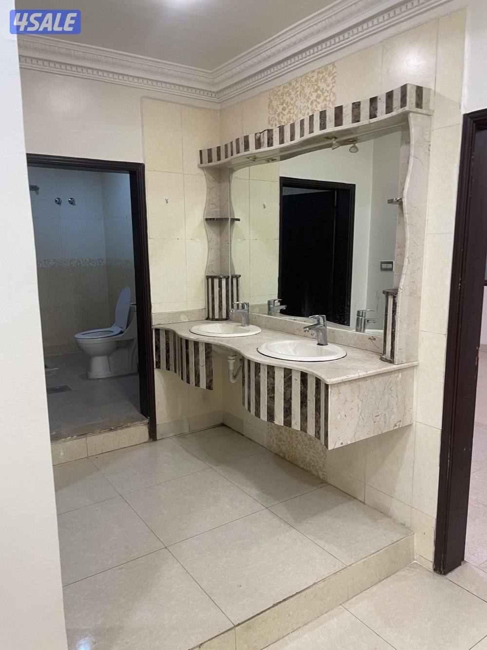 للإيجار بإشبيلية ق3 دوبلكس ارضي مع اول 6 غرف نوم دوانيه ومقلط واجهة5