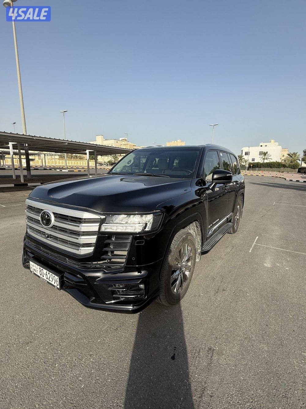 للبيع لاندكروزر اسود 2024 ماشي((21)) الف اللون اسود3