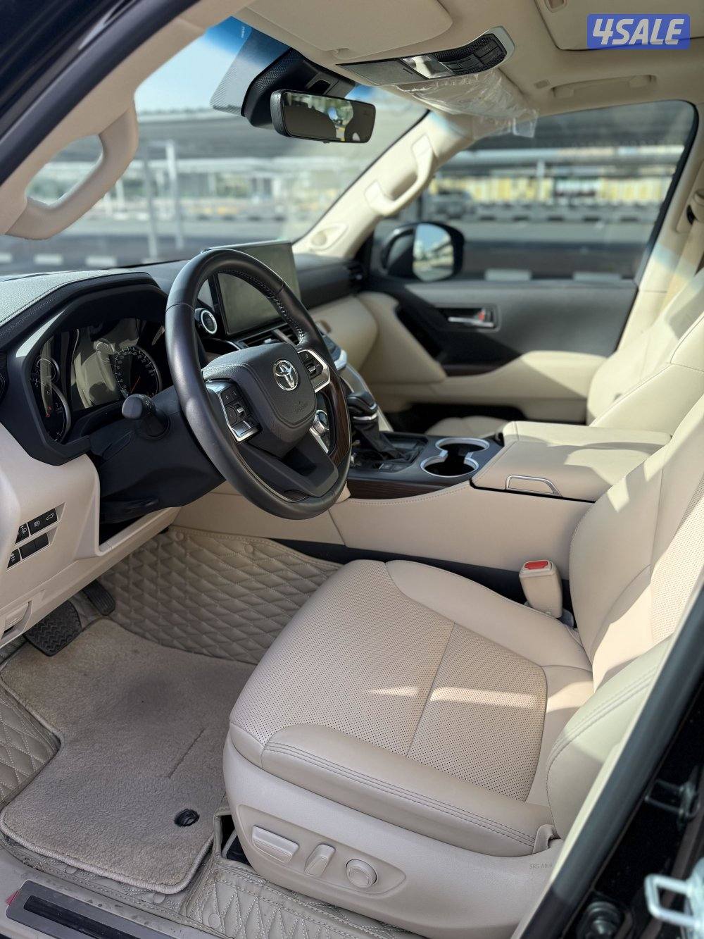 للبيع لاندكروزر اسود 2024 ماشي((21)) الف اللون اسود6