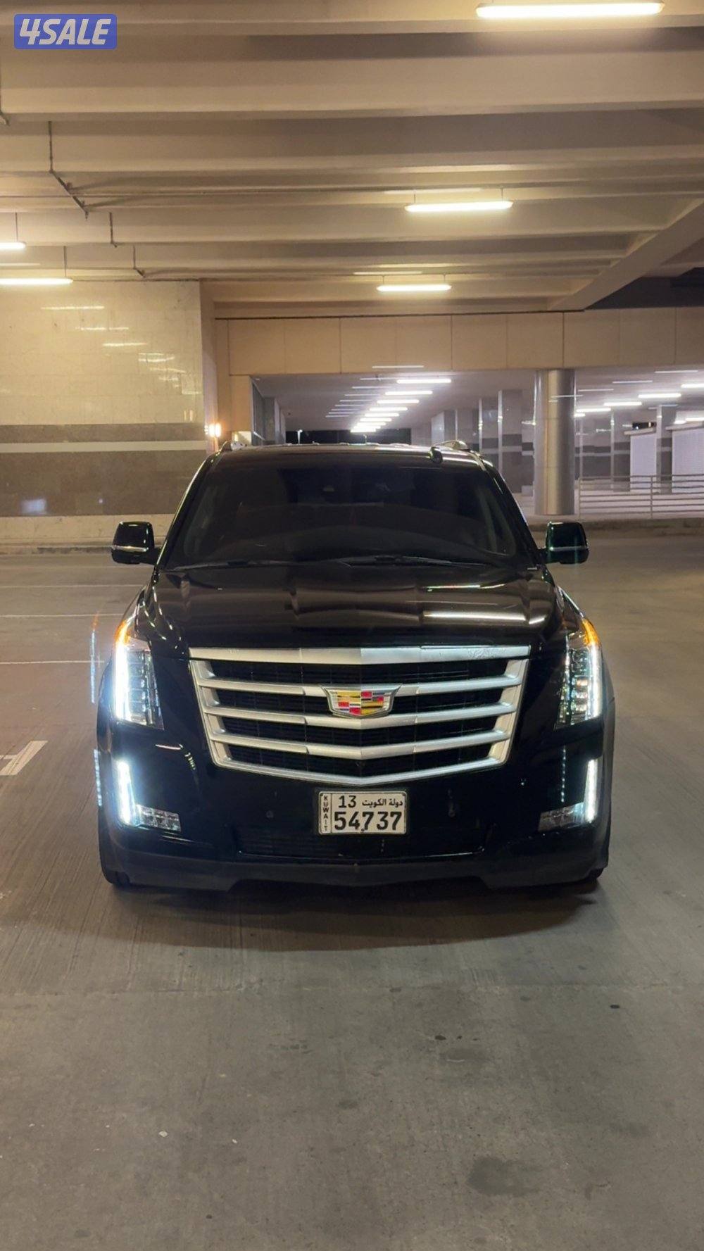 للبيع اسكاليد بريميوم اعلى فئه الفرق بينه وبين البلاتينيوم لون الداخلي0