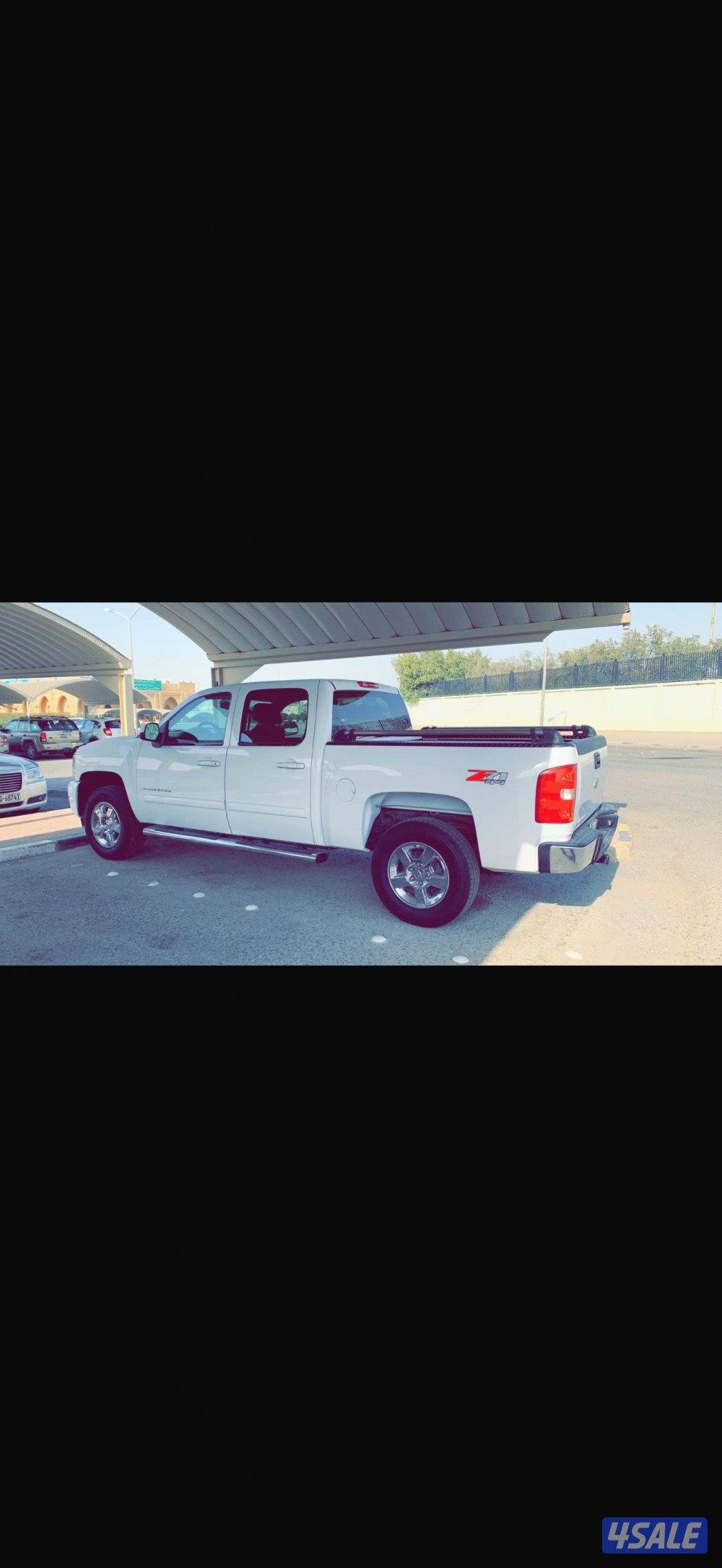 للبيع وانيت سلفرادو موديل ٢٠١١ ماشي ٢٥٠ كامل الموصفات دبل شرط الفحص2