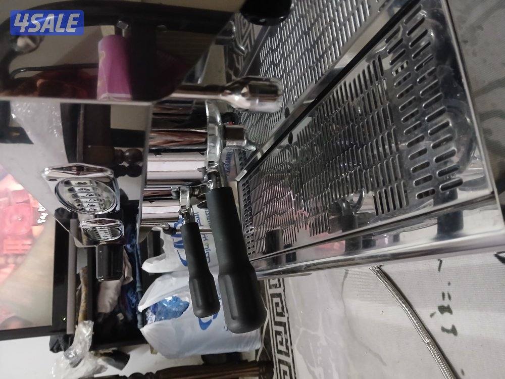 ماكينه القهوه الاسبريسو ايطالي استخدام شهر فقط3