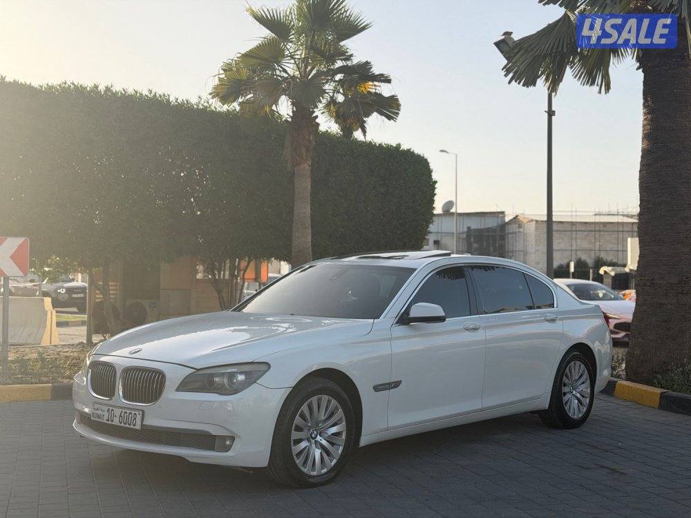 بي ام دبليو 730Li موديل 2010 الغانم بحاله ممتازه نقبل تثمين وبدل3
