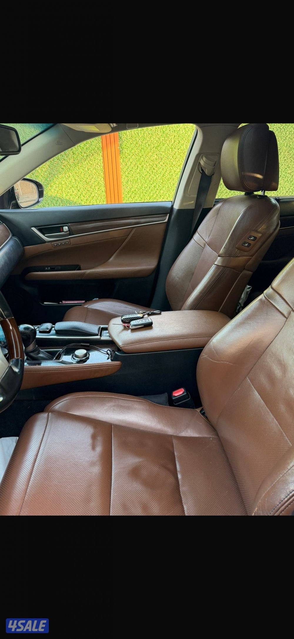 للبيع لكززس GS350موديل 2014ماشيه 208الف0