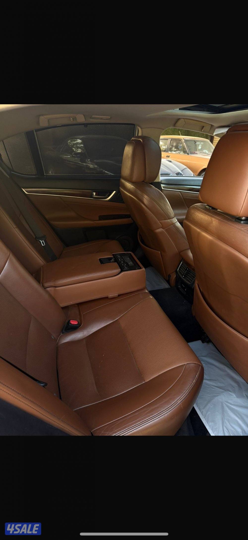 للبيع لكززس GS350موديل 2014ماشيه 208الف3