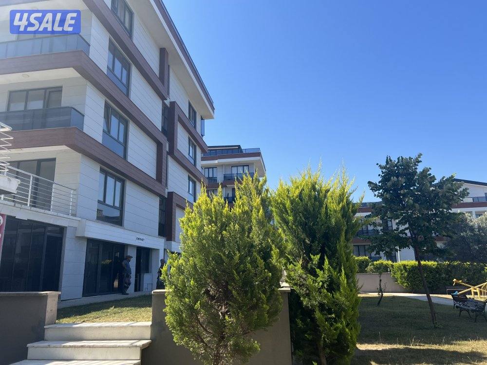 شقة دوبليكس للبيع في يالوفا الهادئة في وسط الطبيعة والبحر0