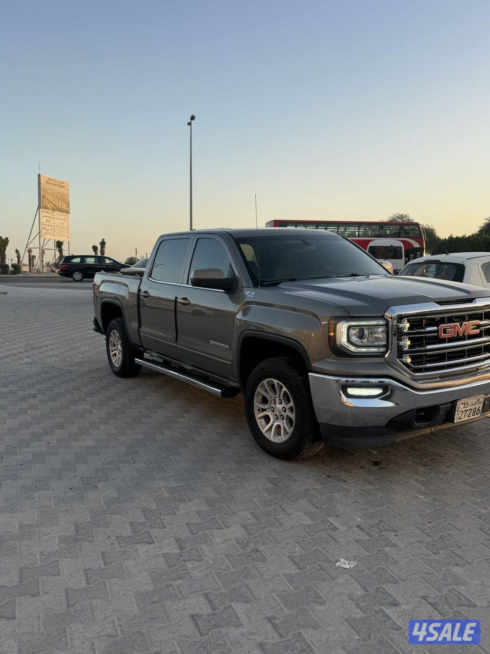 للبيع وانيت سيرا0