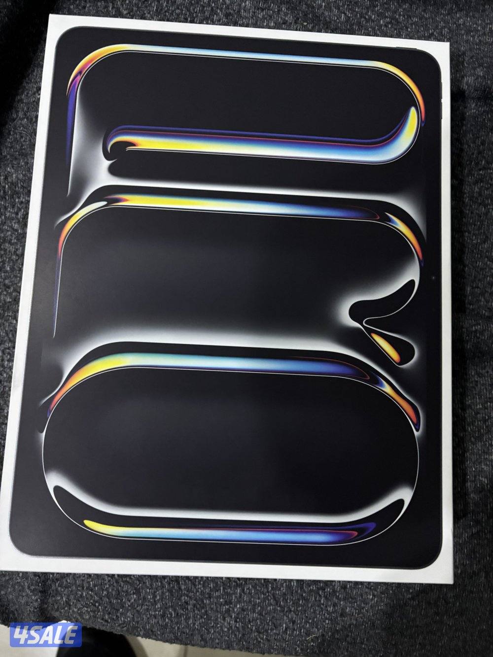 ايباد برو 13 إنش m5 جديد 256 بدون شريحه مع كفاله1