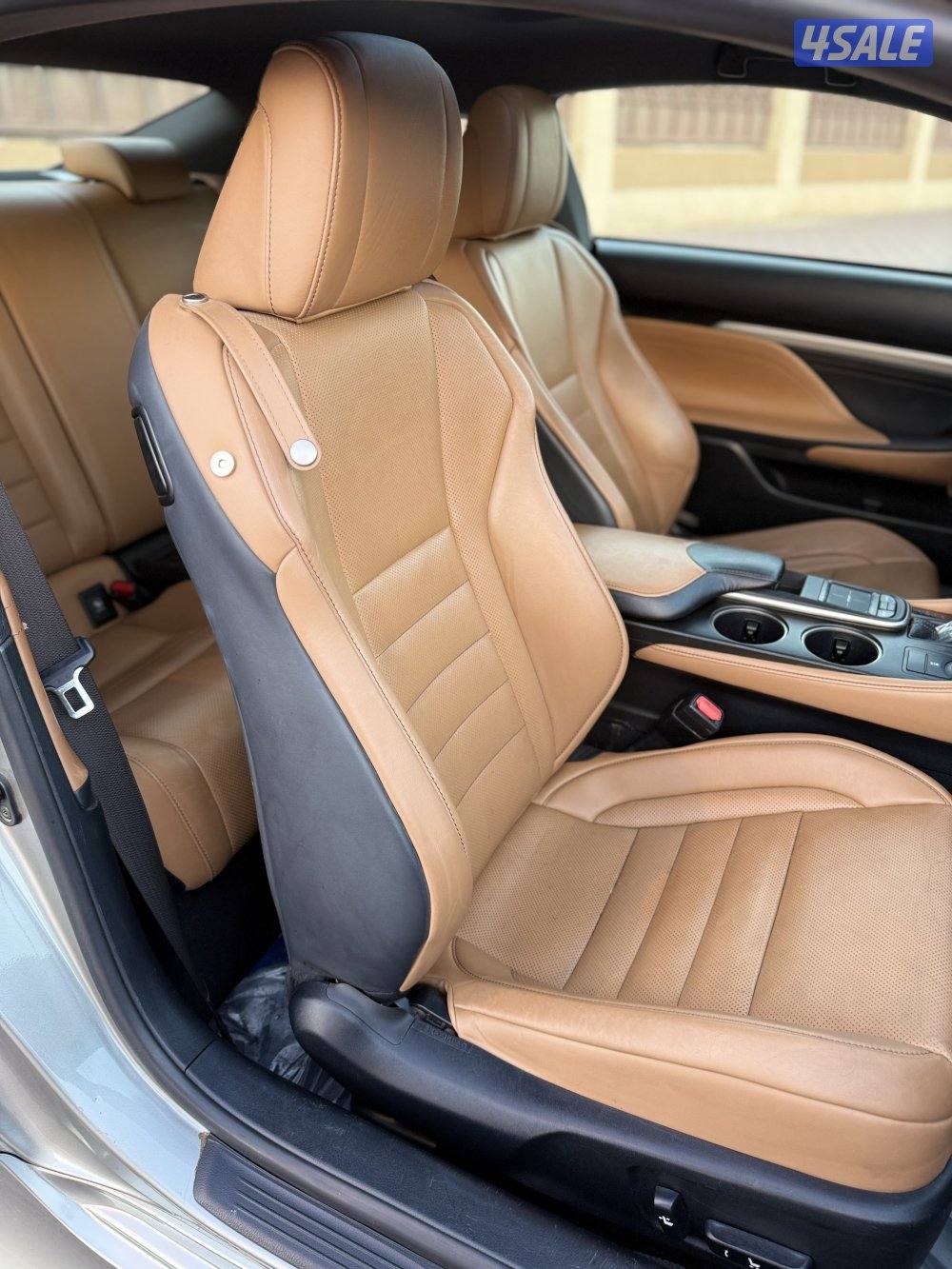 للبيع لكزس 2016 RC2