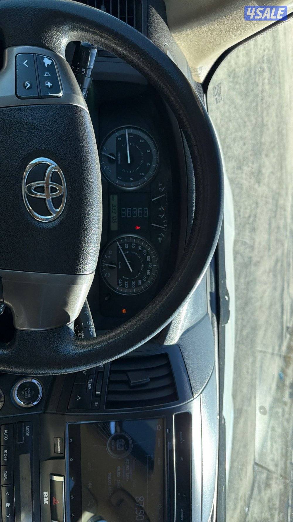 لبيع لاندكروزر GXR 2011 شرط الفحص صبغ الوكاله ماعده قطعتين كامل فل ابش5