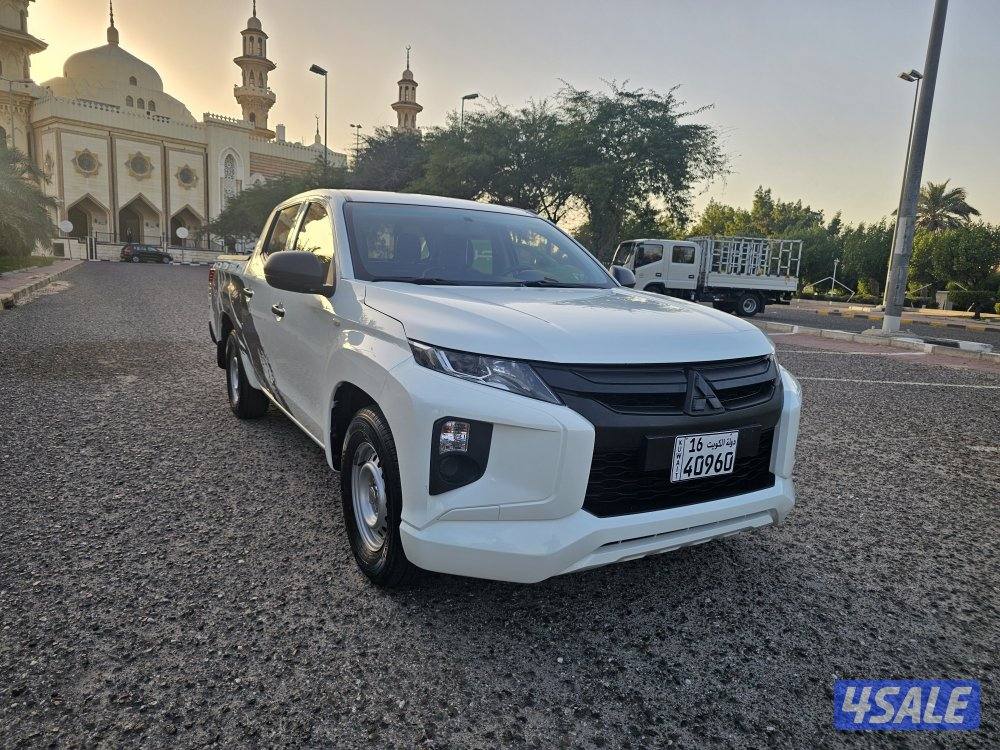 وانيت ميتسوبيشي L200 عداد ٢٥ الف (مخزن) وكالة الملا3