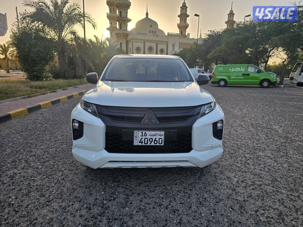 وانيت ميتسوبيشي L200 عداد ٢٥ الف (مخزن) وكالة الملا10