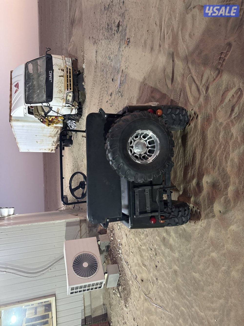 ميني جيب للبيع سليم واستعمال حشمه السعر 600 وقابل للمساومه3