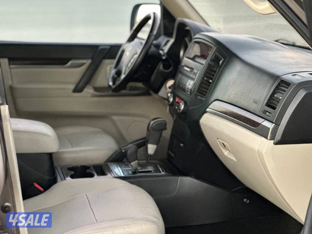 للبيع ميتسوبيشي باجيرو حجم ٣٨٠٠ ماشي ١٨٠ الف كيلو4