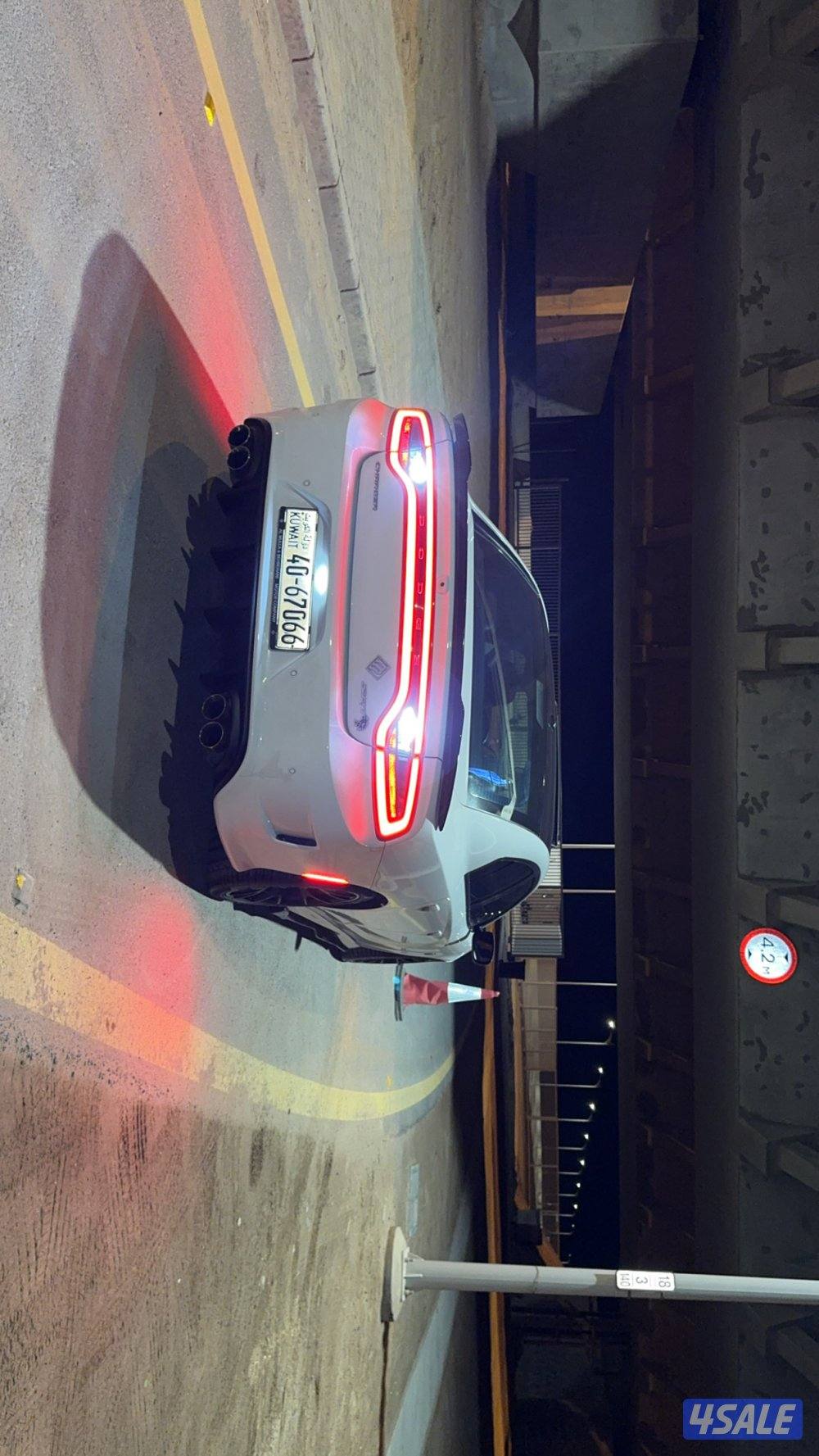 Hellcat charger full نظيف جداً لا يدق الا الصامل الرجاء2