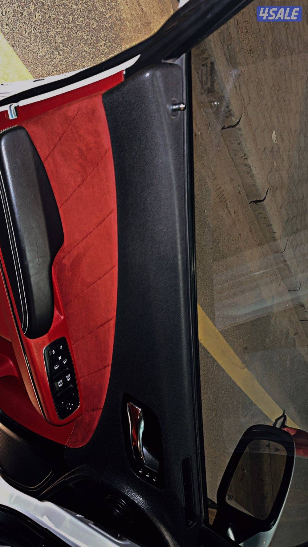 Hellcat charger full نظيف جداً لا يدق الا الصامل الرجاء5