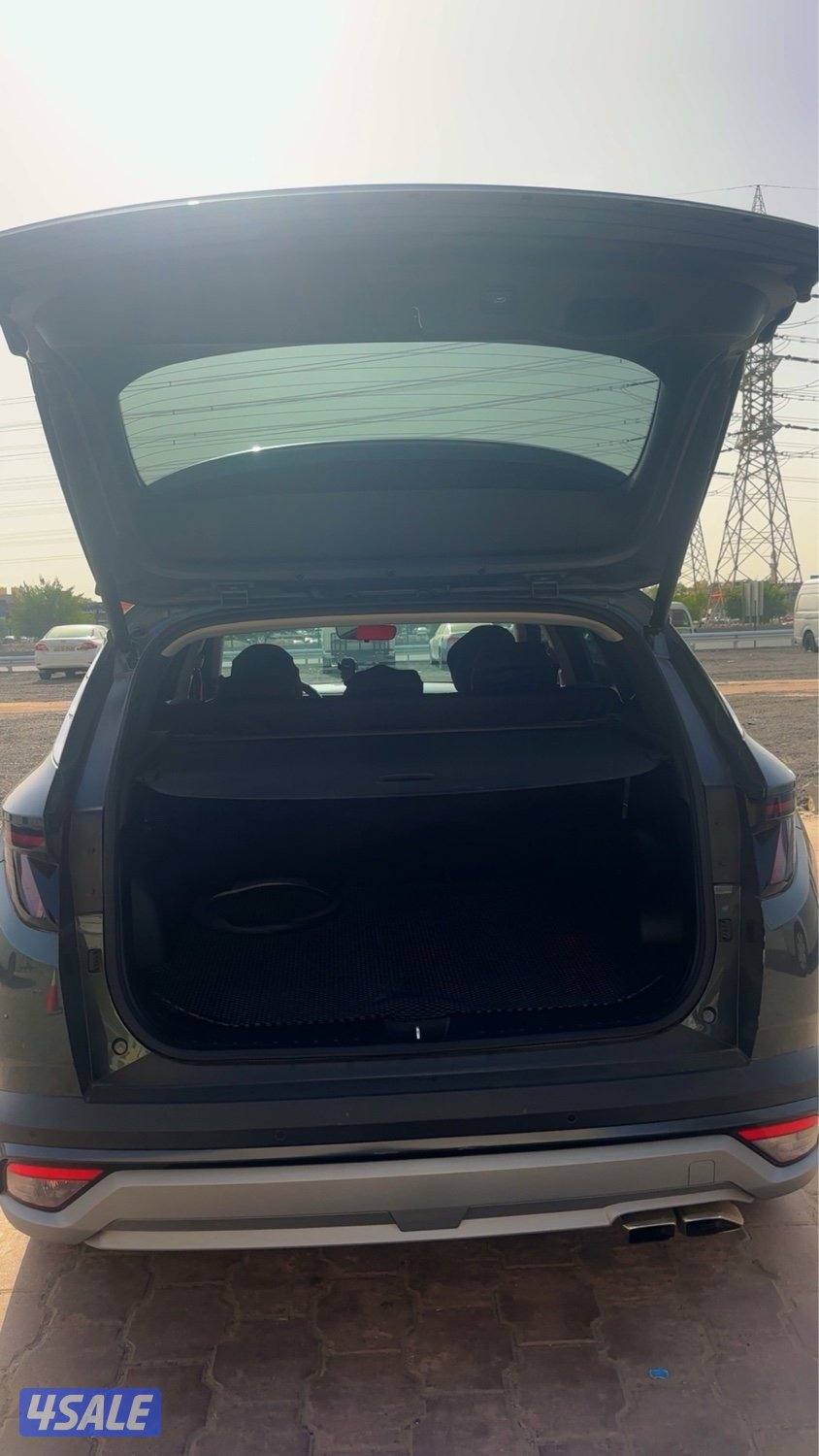 هيونداي توسان 2025 ماشيه 23 الف شبه اصفار انا المالك الاول 1600 تربو4