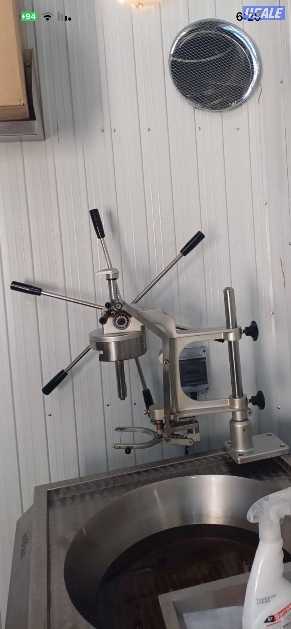 معدات كافيه ومطعم للبيع بحاله ممتازه13