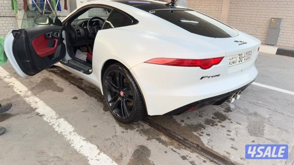 جاكوار f-type ابيض مطفي3