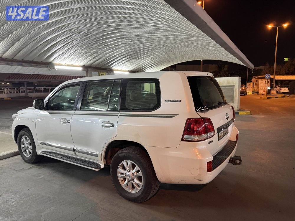 لاندكرور 20092