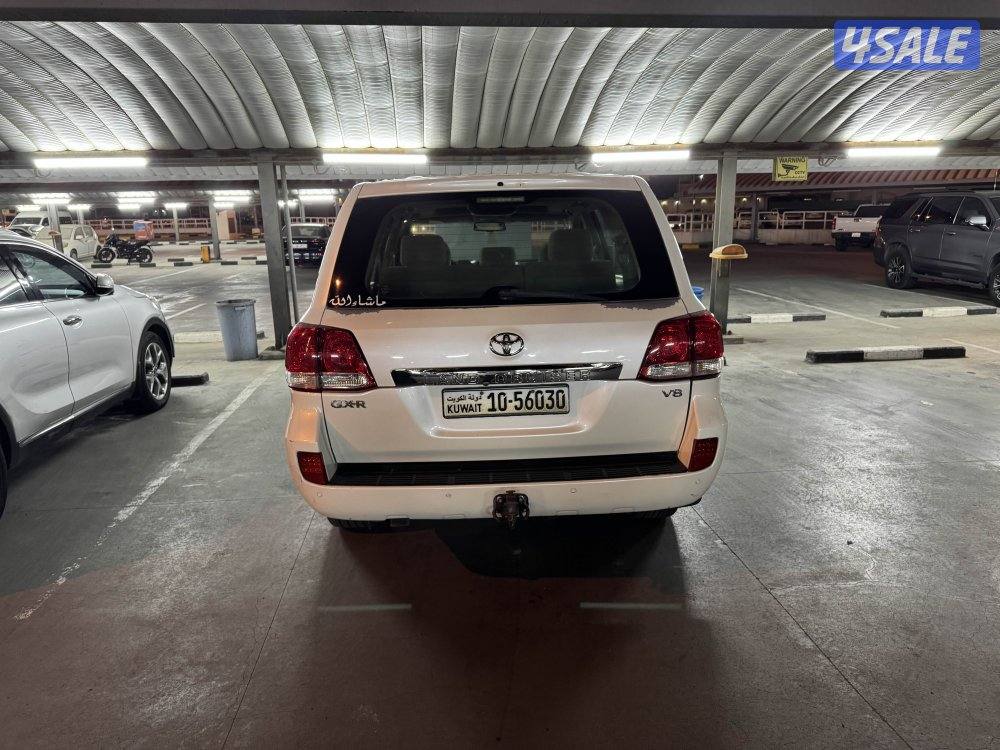 لاندكرور 20093