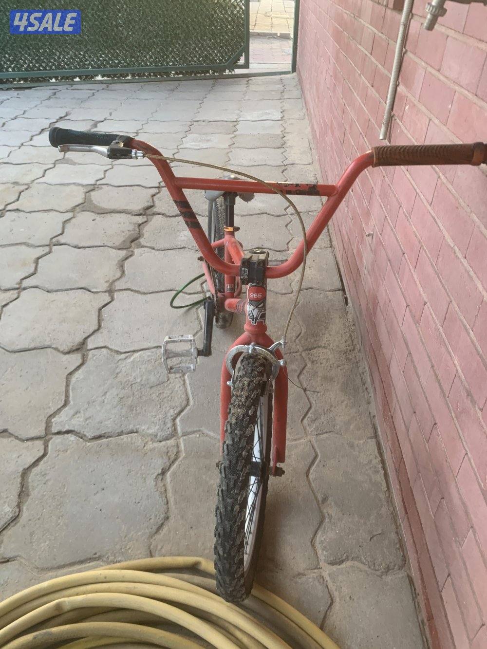 قاريbmx stolen احمر1