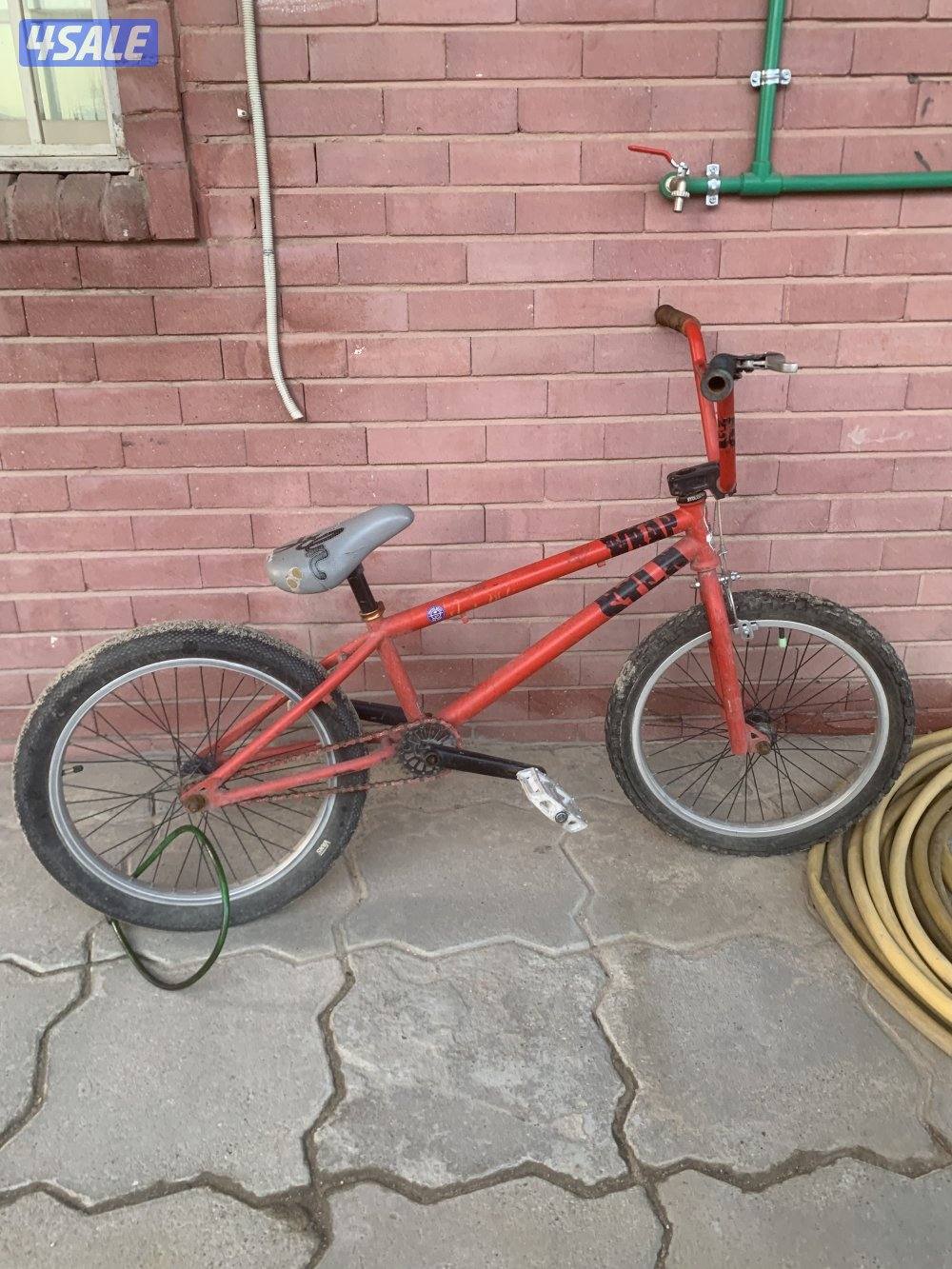 قاريbmx stolen احمر4