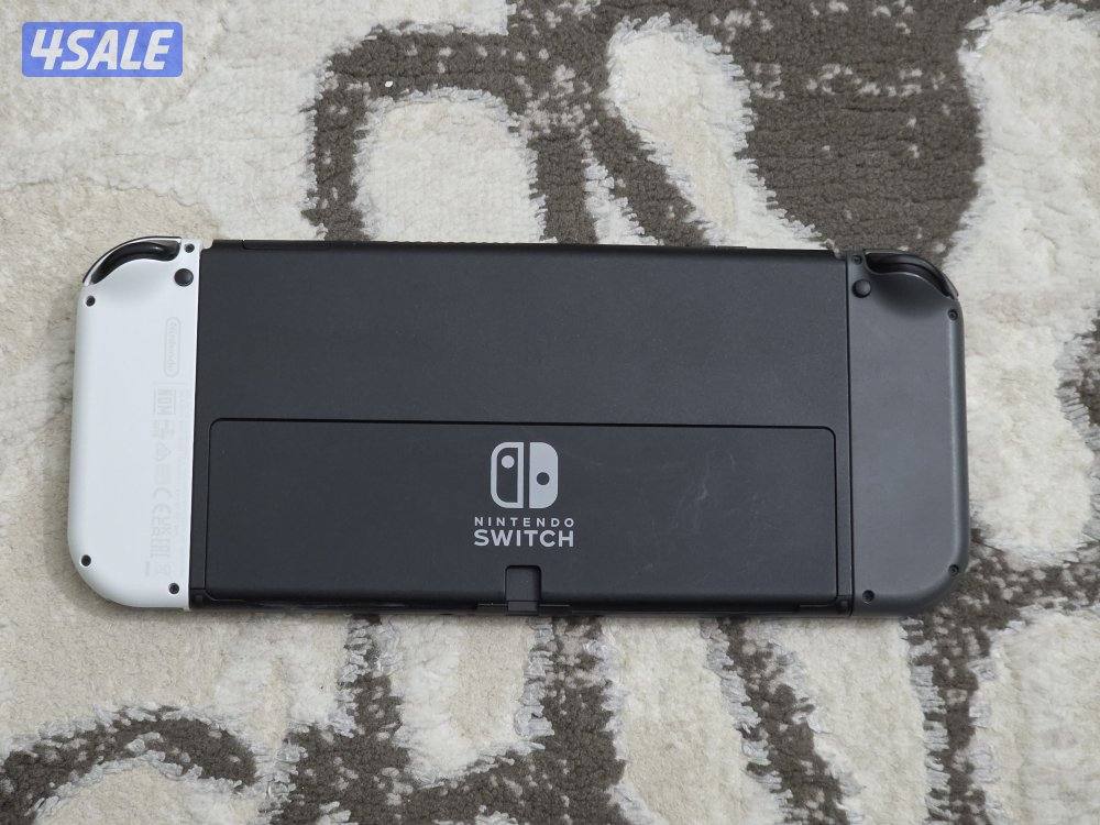 Nintendo switch oled used like new.. نينتيندو سويتش اوليد بحالة الوكال2