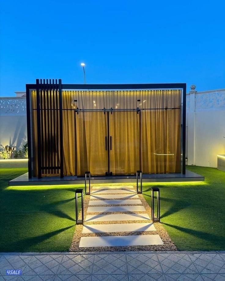 فني تركيب زجاج سكريت ومرايا دربزين شاور بكس جميع انواع الزجاج3