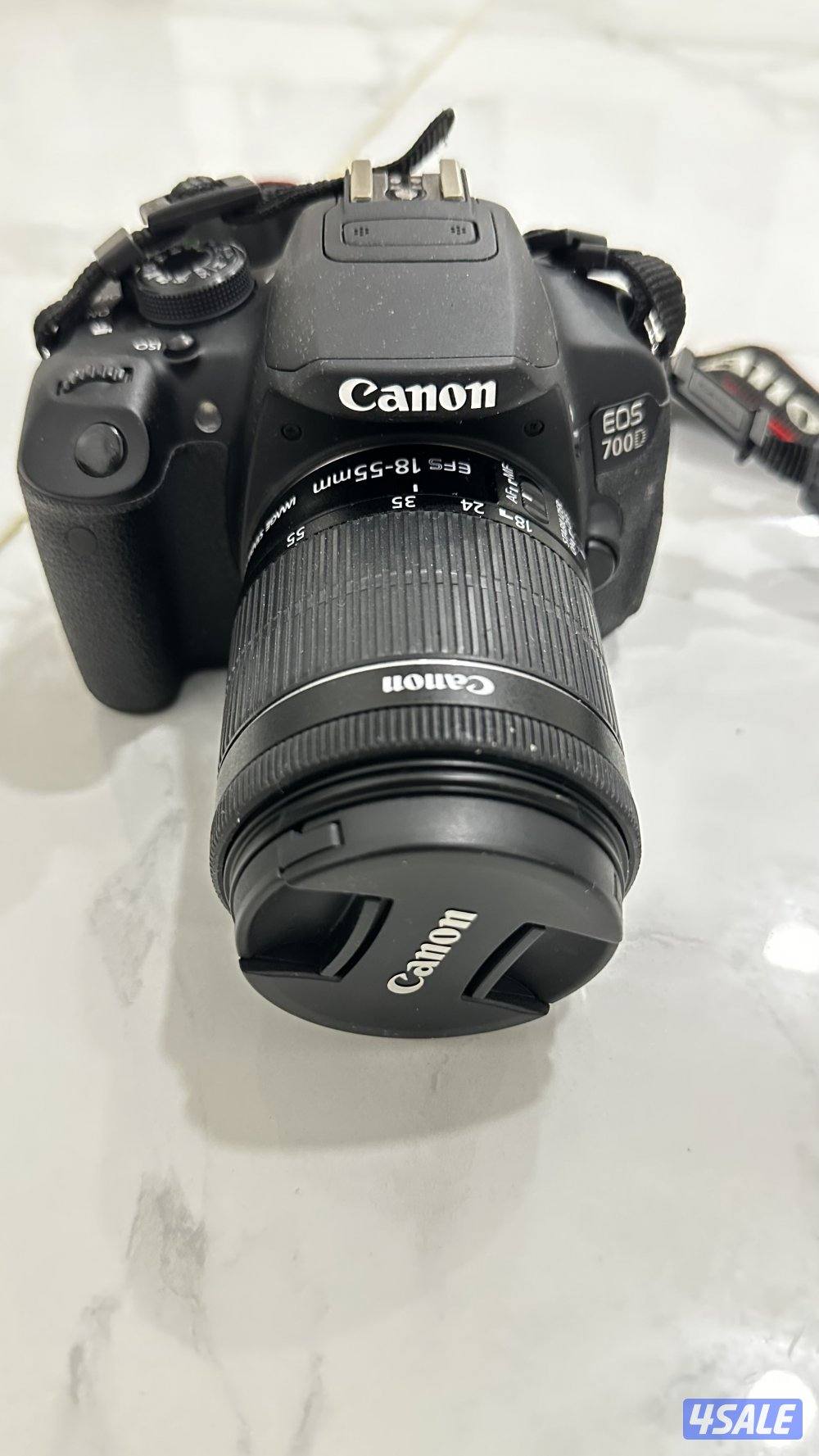 Canon D700 camera,With a 50mm lens..5