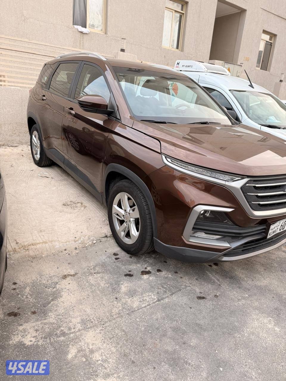 Chevrolet Captiva  7 seater compact SUV Auburn Brown color1