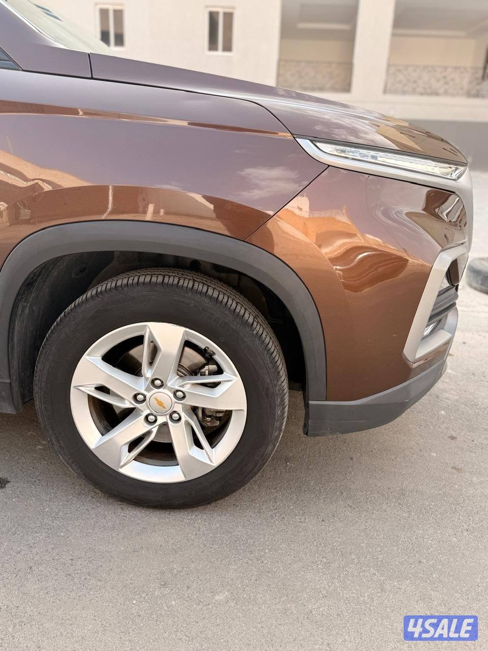 Chevrolet Captiva  7 seater compact SUV Auburn Brown color4