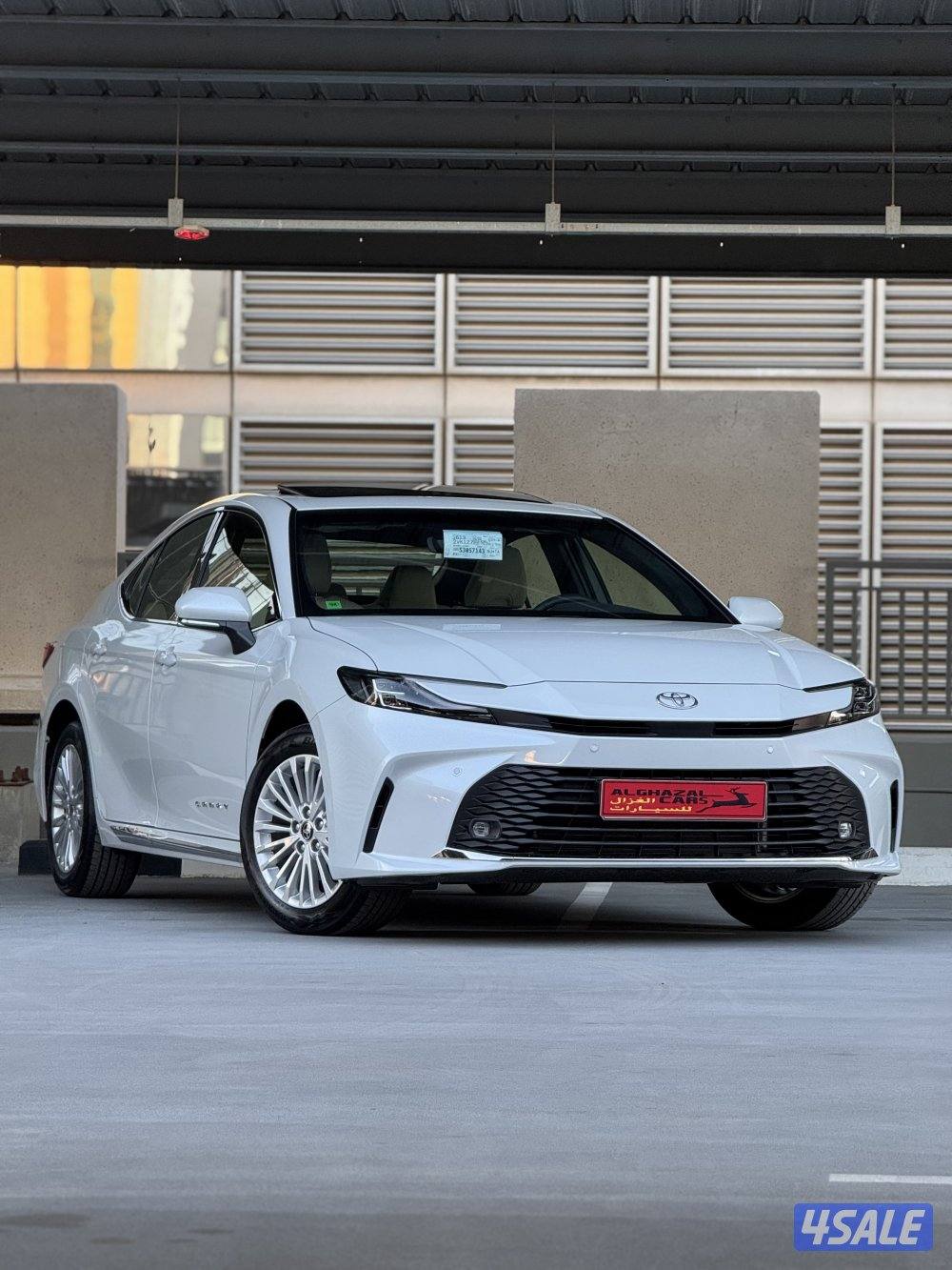 Camry LE / 2025 / اصفار / فئة الوسط0