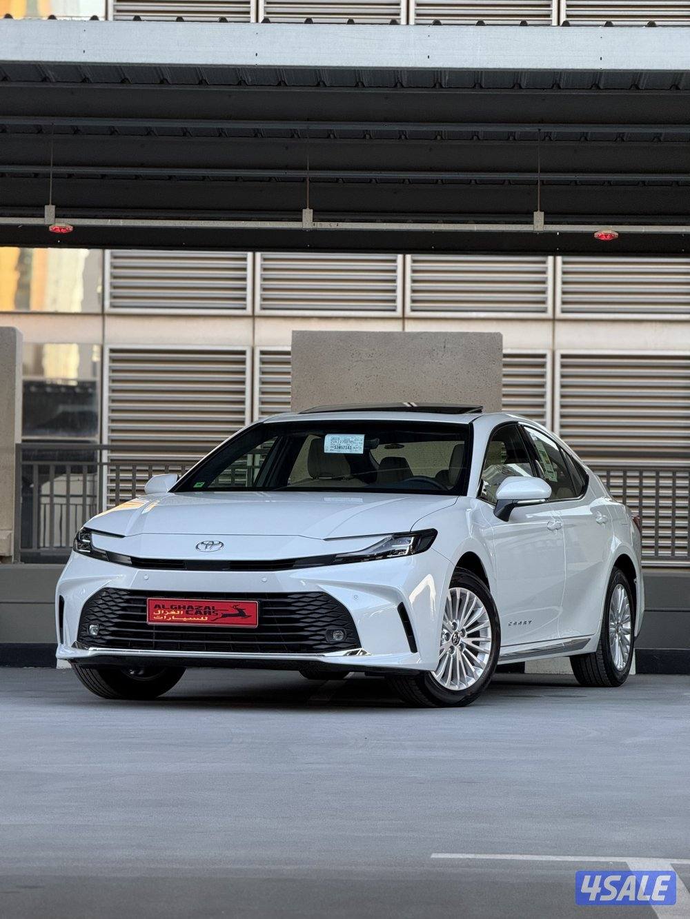 Camry LE / 2025 / اصفار / فئة الوسط9