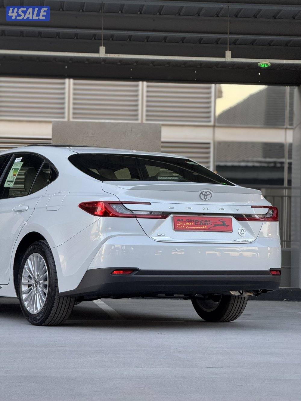 Camry LE / 2025 / اصفار / فئة الوسط11